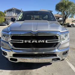 2019 Ram 1500 Crew Cab Big Horn 5.7 HEMI 