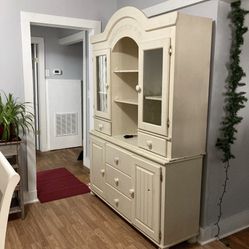 Matching Table And Hutch 