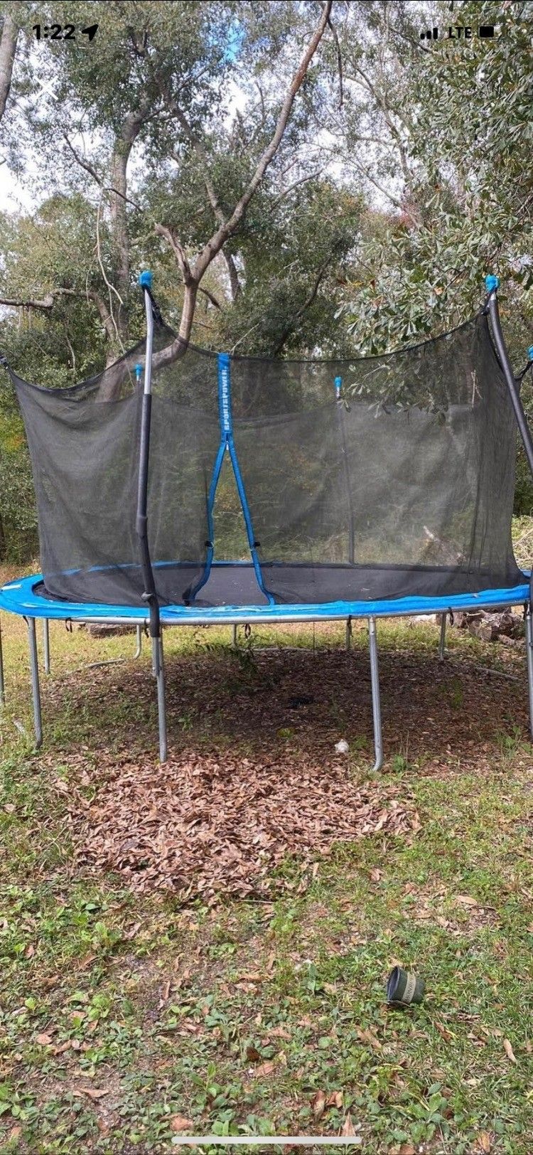perfect condition 14ft across trampoline with protective netting need gone asap