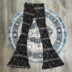 Jaase Small Black Tan Cream Snakeskin Print Flare Bell Bottom Yoga Pants LF