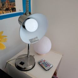 desk lamp