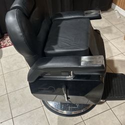 Barber chair *New*