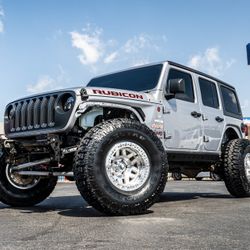 Jeep Leveing Kit, Suspension Lifts, Suspension Components Available!