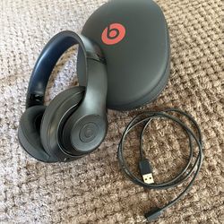 Beats Studio3 Wireless Headphones - Matte Black