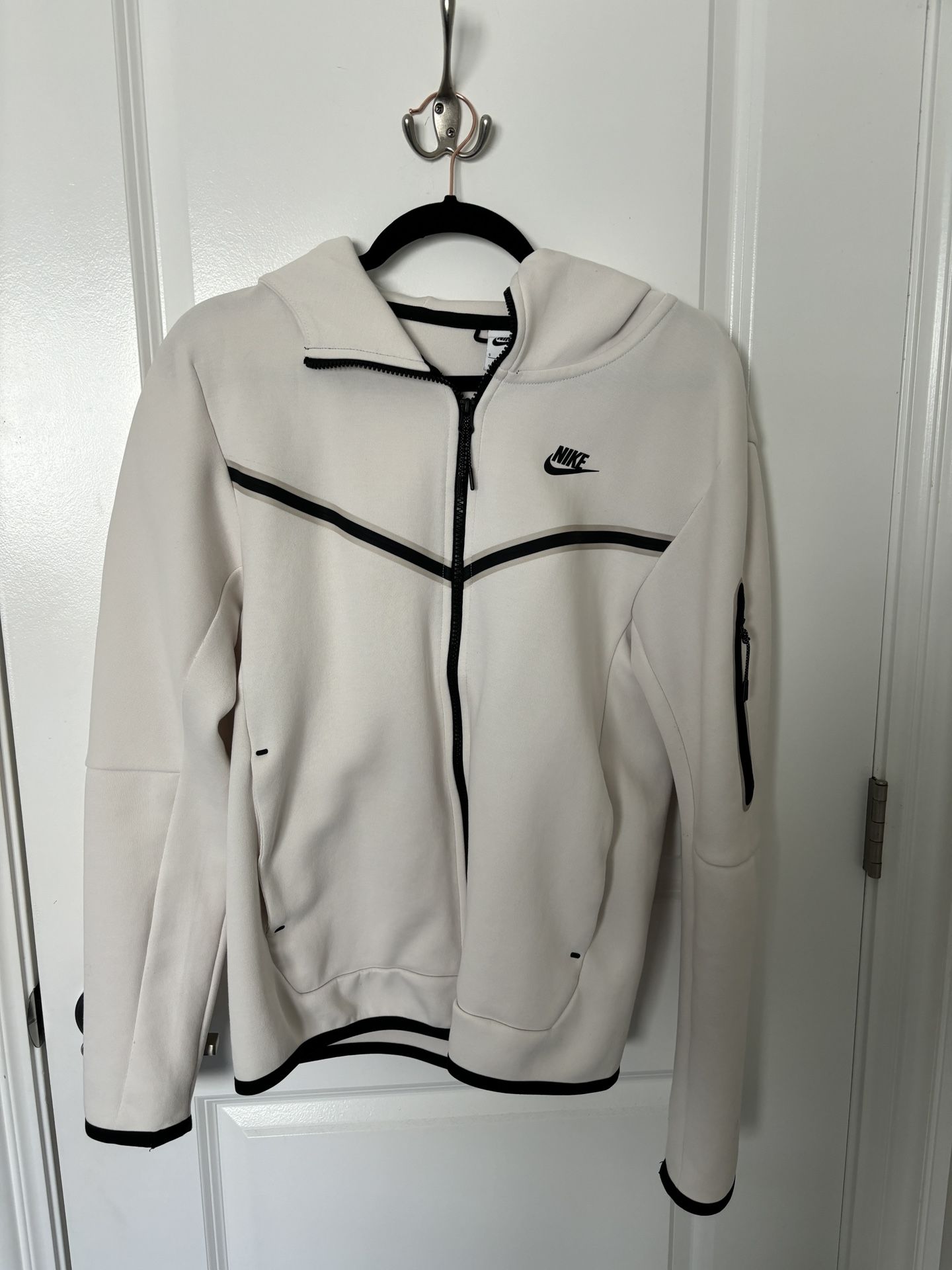 Men’s White Nike Tech Jacket 