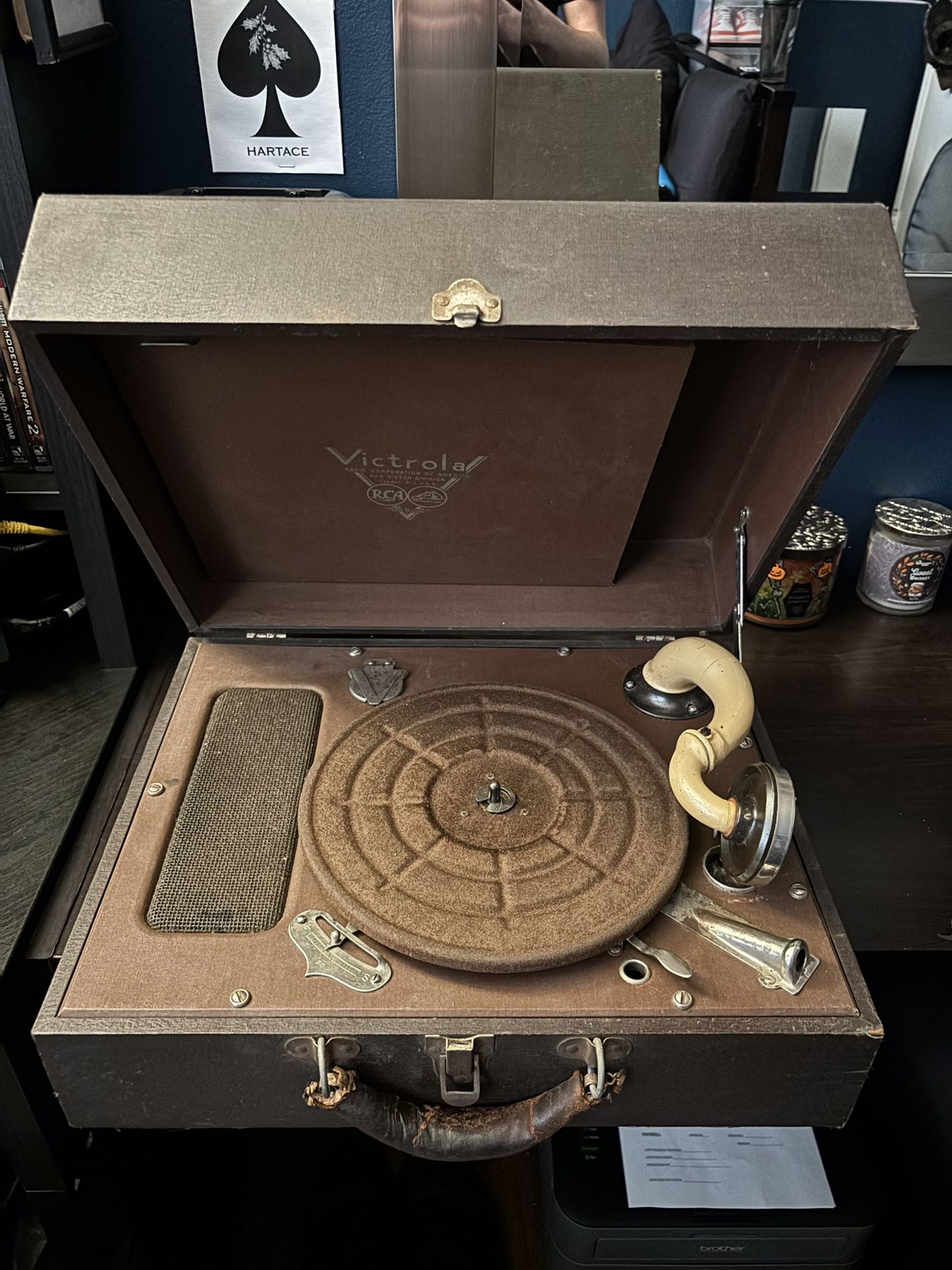 Phonograph Record Player
