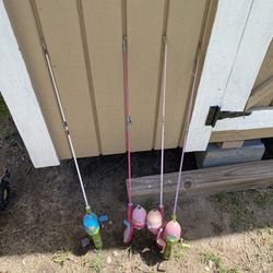 4-children’s fishing poles