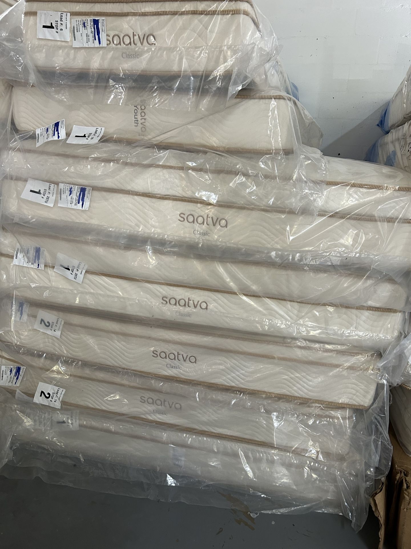 Luxury Saatva & Tempur-Pedic Mattresses – 50-80% Off! • Brand New, Minor Blemishes (Nothing That Affects Comfort) • King, Queen, Full, T