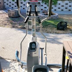 Schwinn 450 Elliptical