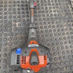Never Used Brand New 19.3 Inch Husqvarna 525LST straight Shaft Gas String Trimmer 399$ New
