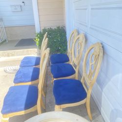 Old World Style Dining Table & 6 Chairs
