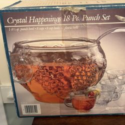 Punch Bowl With 8 Cups And A Ladle