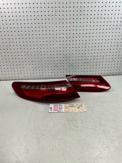 2022 2023 MERCEDES BENZ E450 COUPE LEFT SIDE TAIL LIGHT OEM
