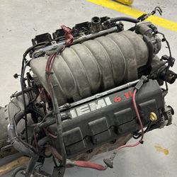 6.1 HEMI ENGINE TUNED COMPLETE DROPOUT 86k miles 