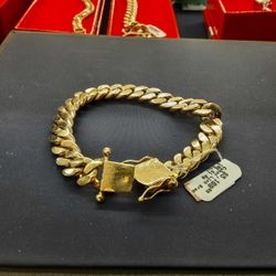 Cuban Link Bracelet - Yellow Gold 10k (.417) 51.8 grams 8 inch