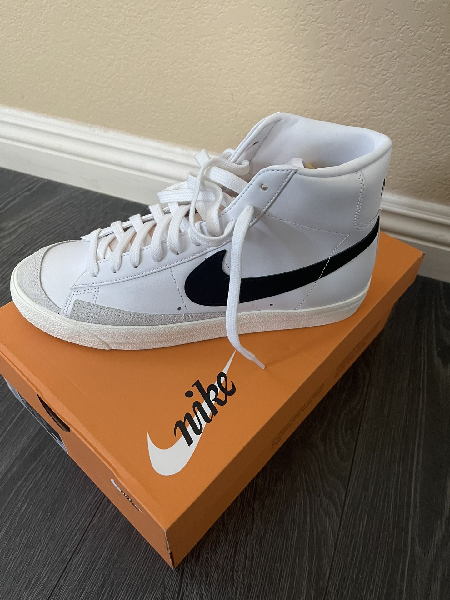 Nike Blazer Mid