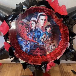 Stranger Things 3D Star Pinata 