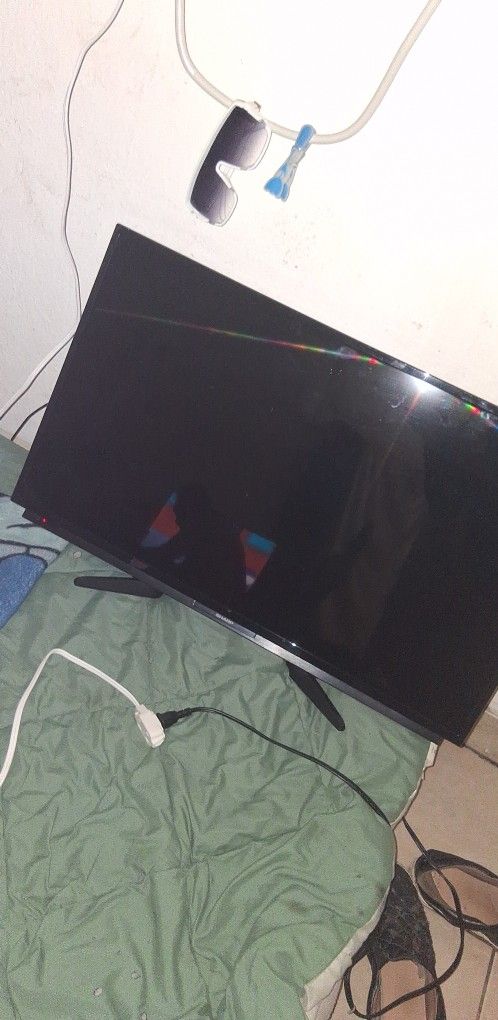 Sharp 32" Smart TV 