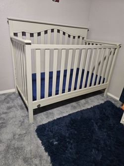 Baby crib