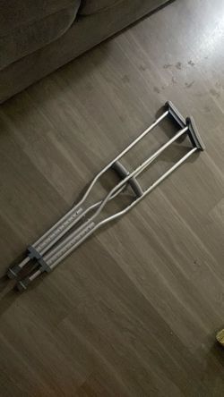 Adjustable Aluminum Underarm Crutches