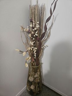 Decorative arrangement