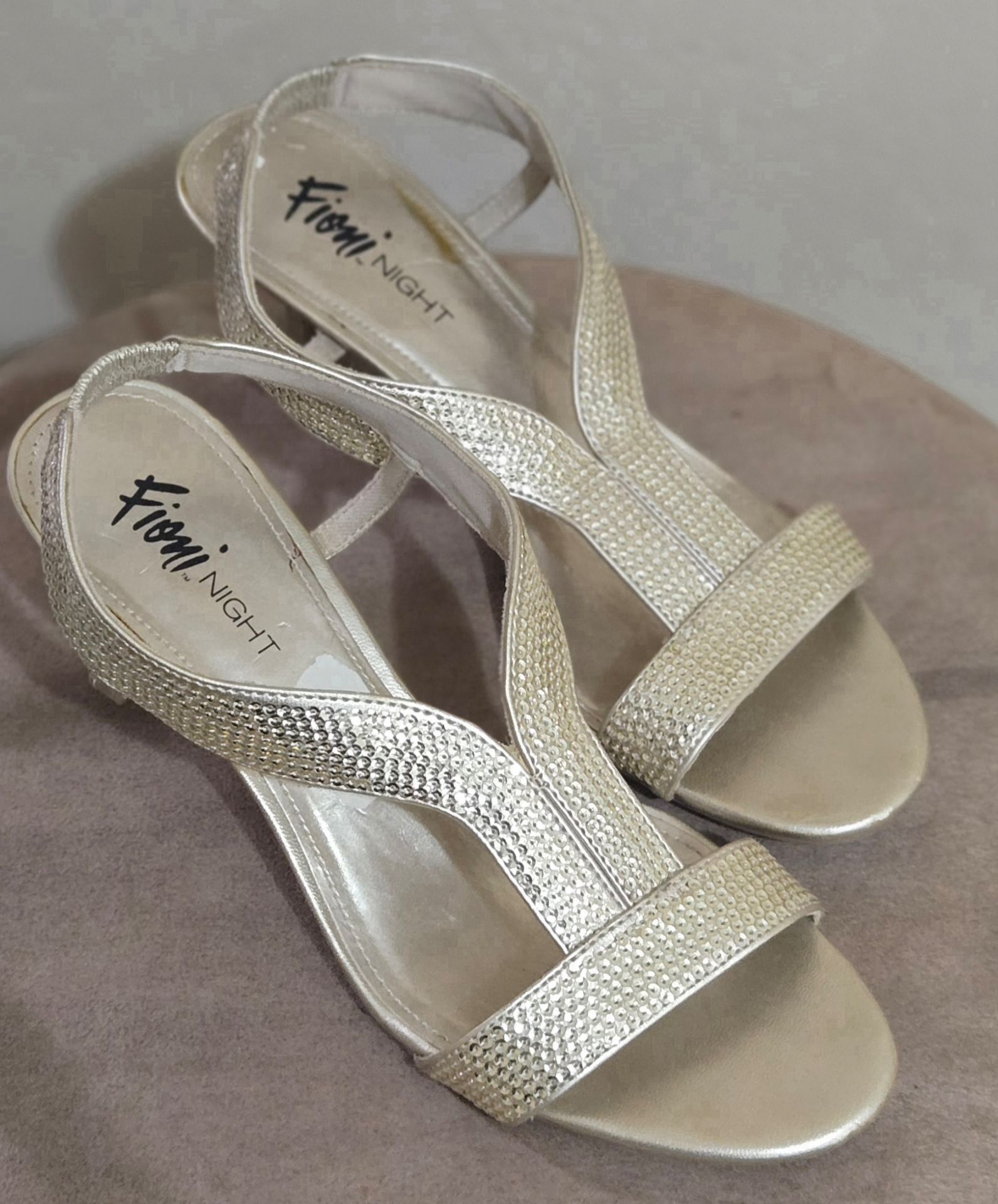 Womens Size 8 Golden Sequin Kitten Heels