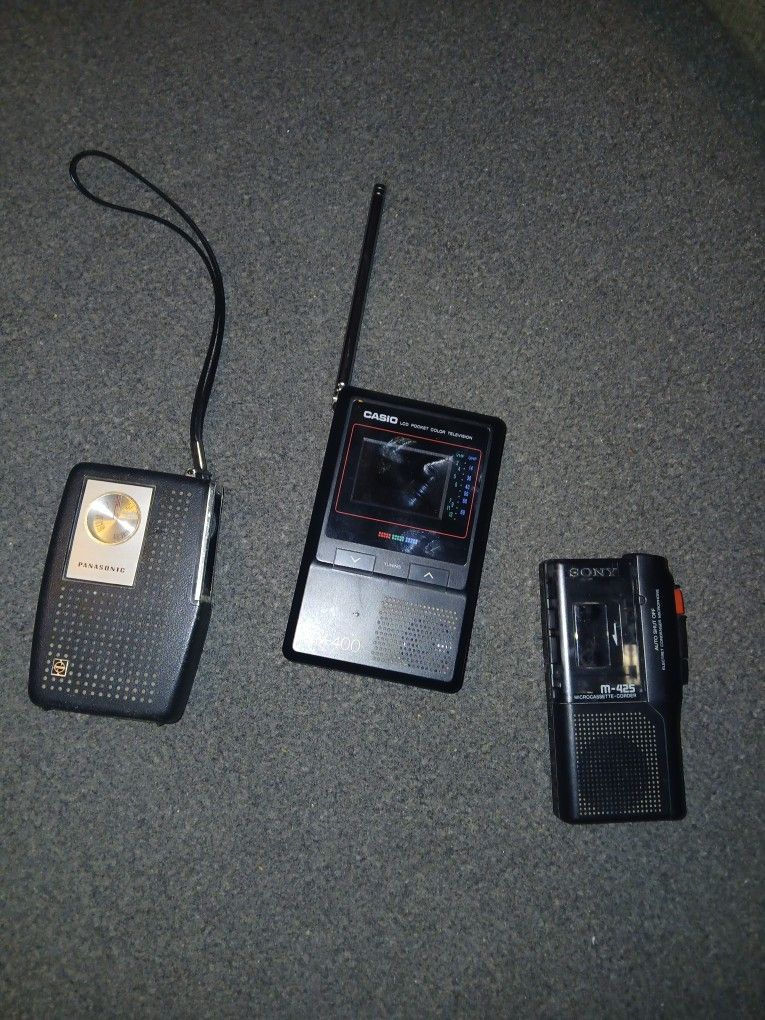 Vintage Electronic Devices working