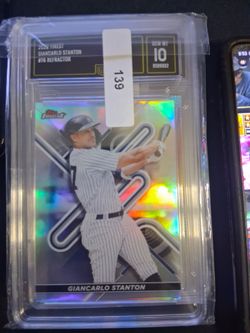 2022 topps Giancarlo Stanton 10