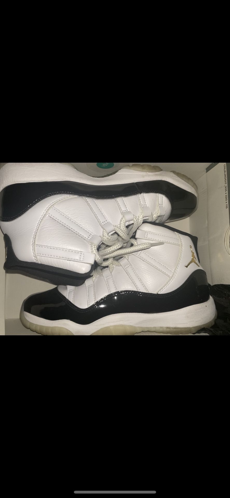 Jordan 11’s Size 5.5y