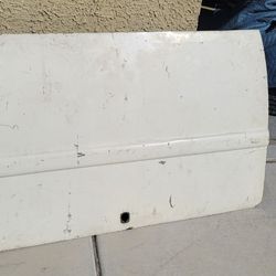 VW Parts - No Window Hatch. Early