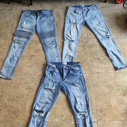 Men’s Slim Fit Distressed Denim
