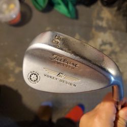 Titleist 56 GOLF CLUB VOKEY