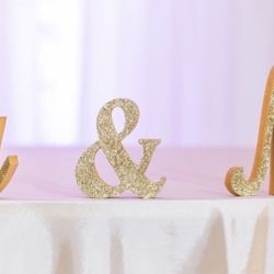 Gold Glitter Mr and Mrs Sign For Wedding 
