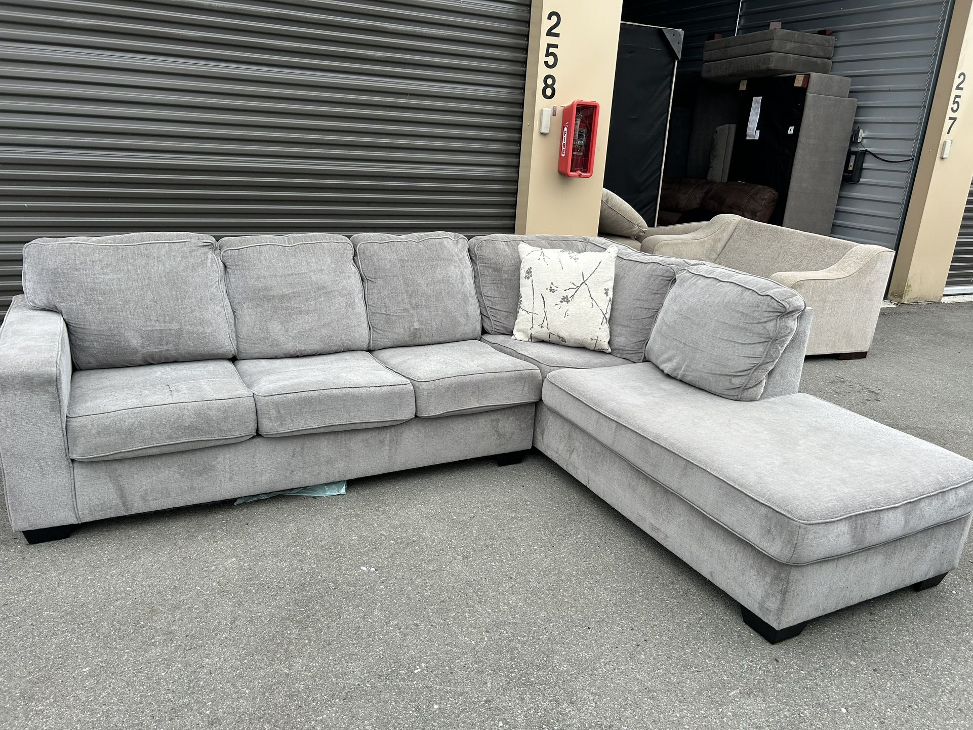 Sectional Couch 