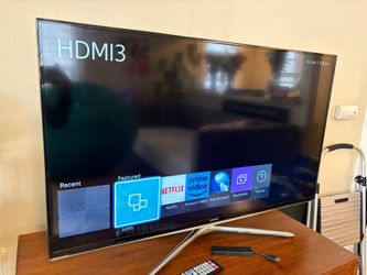 40" Samsung with articulating mount