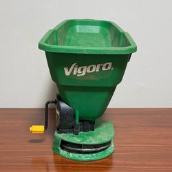 Vigoro 1,000 SQ FT Hand Held Fertilizer Grass Seed Spreader