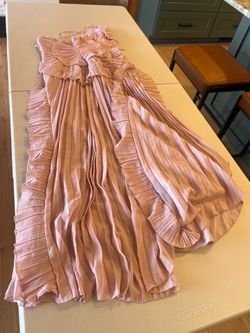 Never Worn Ladies Large Designer Dress. Gorgeous Details.