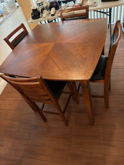 High Top Table With 4 Chairs
