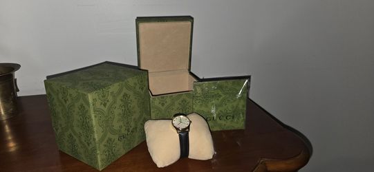 Gucci 126.5 Ladies Watch