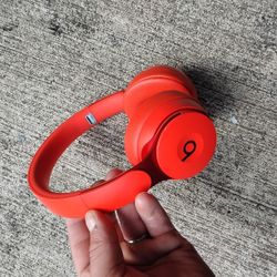 Beats Solo Pro