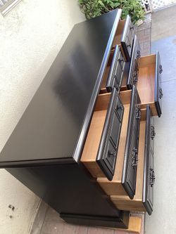 7  DRAWERS  DRESSER