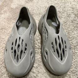 Yeezy Foam Runners 
