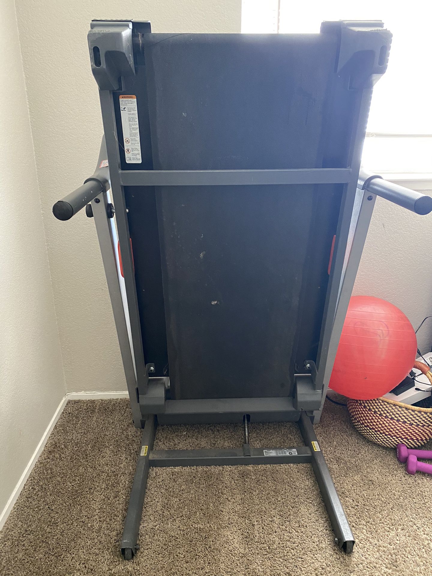 Treadmill and bicycle workout machine