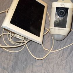 Ring Spotlight Cam Plus Comes With Solar Charging 