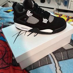 Jordan 4 White Thunder 