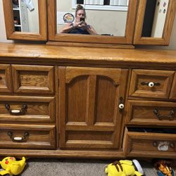 Solid Oak Dresser With Tri Fold Mirror 