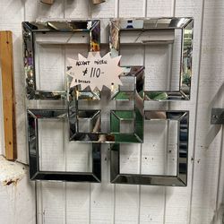 Accent Mirror 