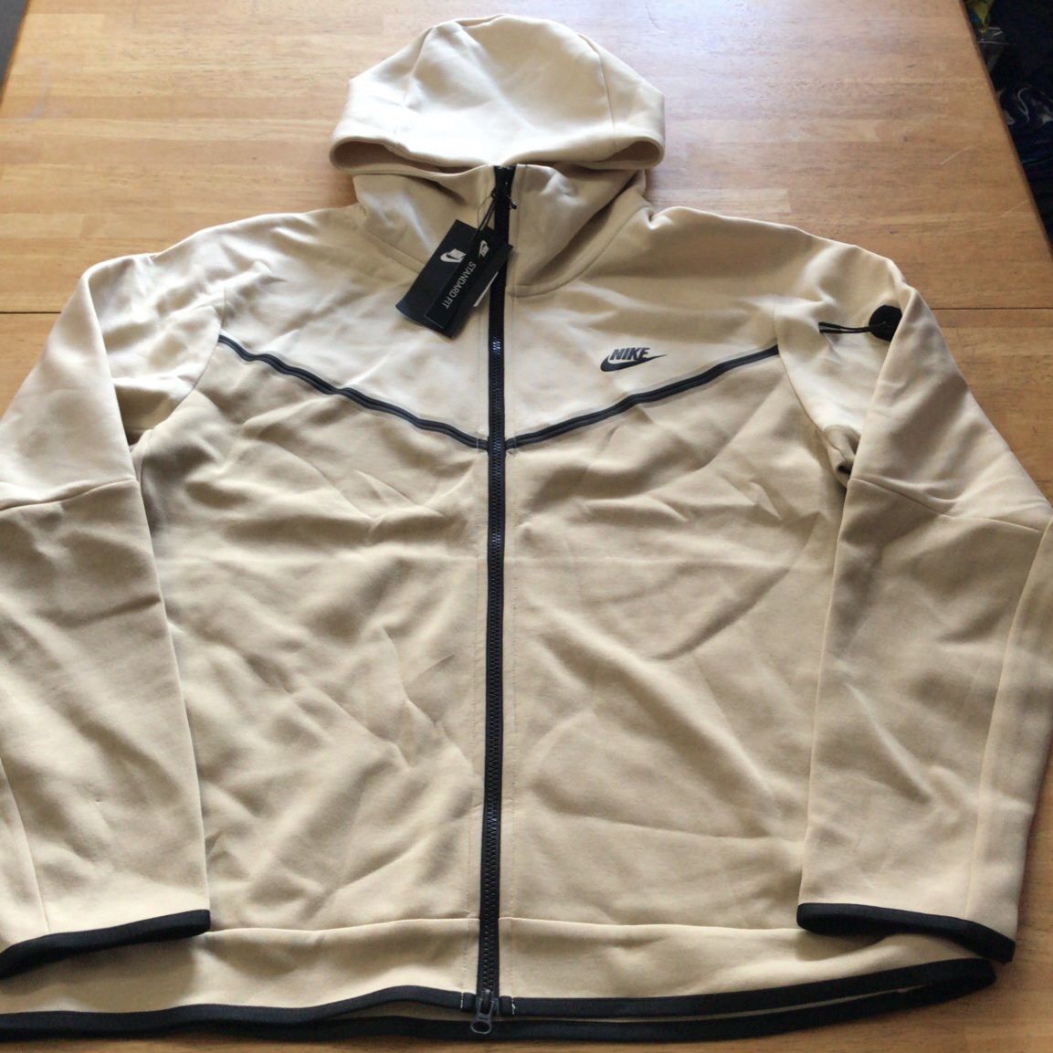 New Nike Tech Fleece Hoodie Jacket Cream Beige Full Zip Men's L Large for  Sale in El Cajon, CA - OfferUp