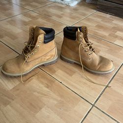 Timberland Boots Woman’s 8.5 
