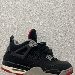Air Jordan 4 Bred 